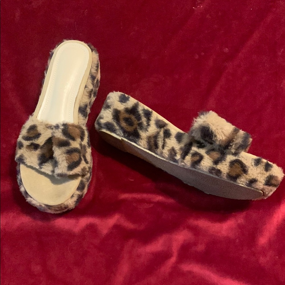 Liliana Leopard Print Fuzzy Faux Fur Slide Flatform Sandals Size 9